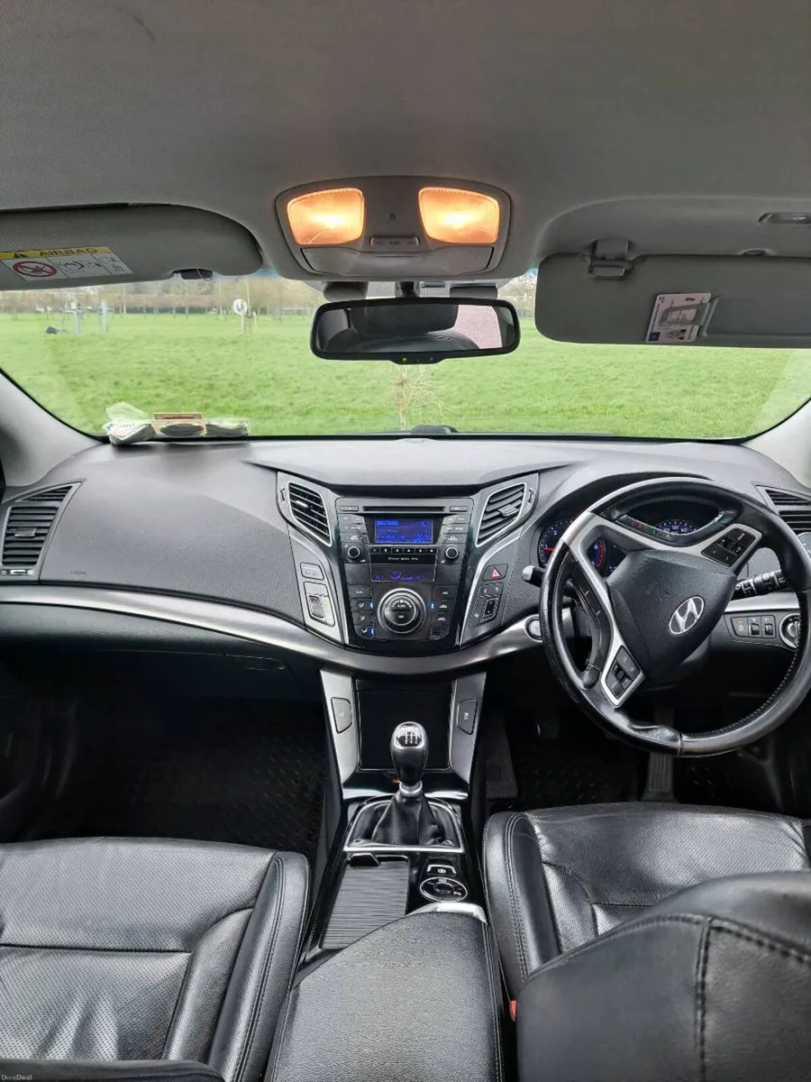 Hyundai i40 Tourer Executive Plus €4,995 O.N.O. - Image 5