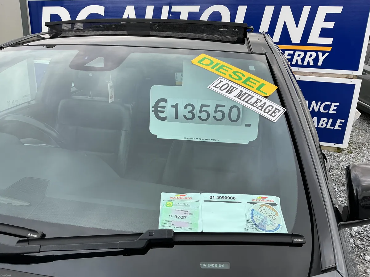 MERCEDES E-220 AMG SPORTS SUNROOF LOW KMS SPOTLESS - Image 4