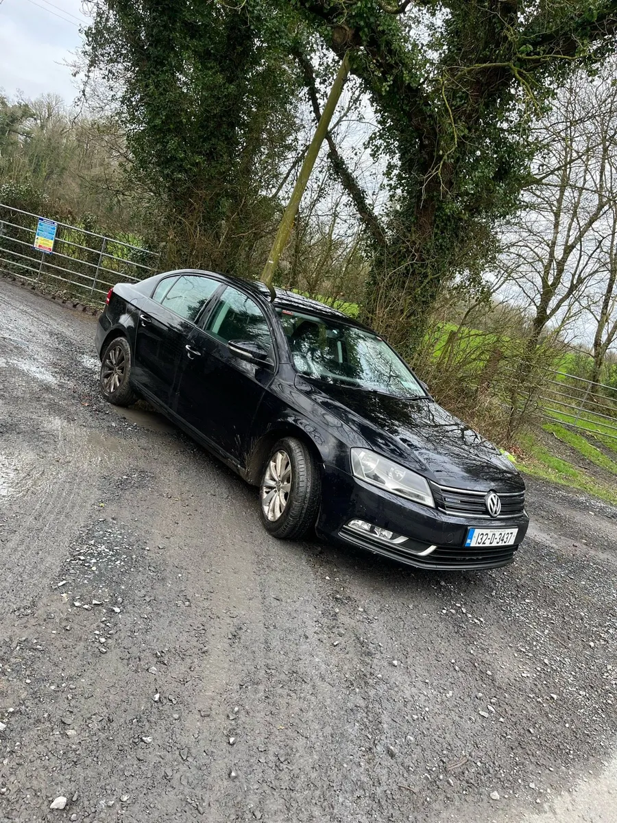 Volkswagen Passat - Image 1