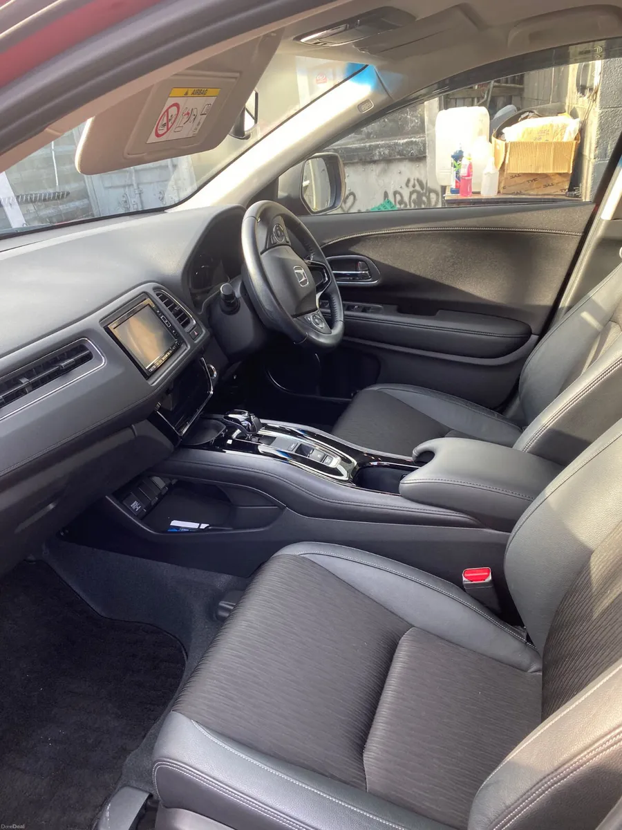 Honda Vesel Hybrid automatic - Image 4