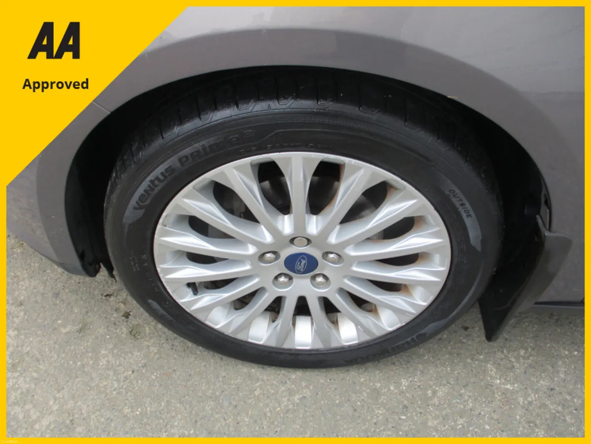 Ford Focus TITANIUM 1.0 PETROL COMES WITH A NEW NC - Image 4