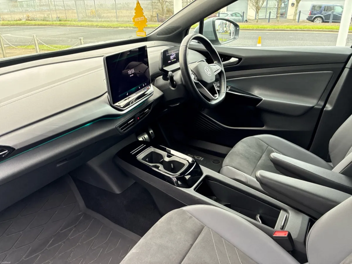 Volkswagen ID.4 PRO PLUS 77KWH 286HP - Image 3