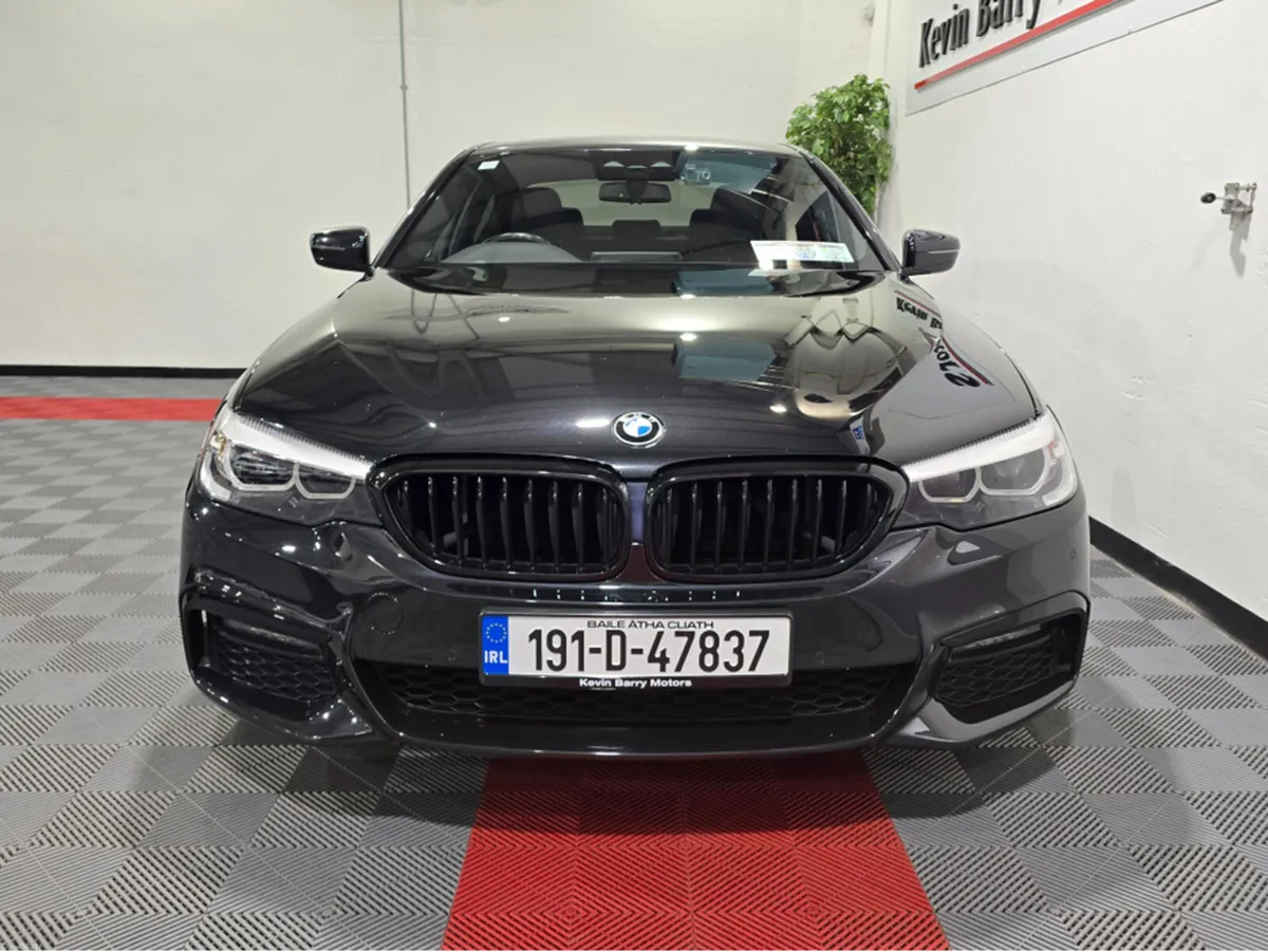 BMW 5-Series 530E M SPORT (PLUS PACK) AUTOMATIC ** - Image 2