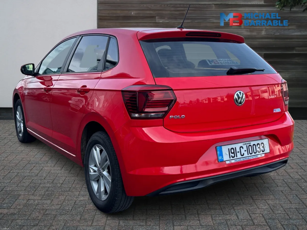 Volkswagen Polo TRENDLINE 1.0 MANUAL 5SPEED 65HP 5 - Image 4