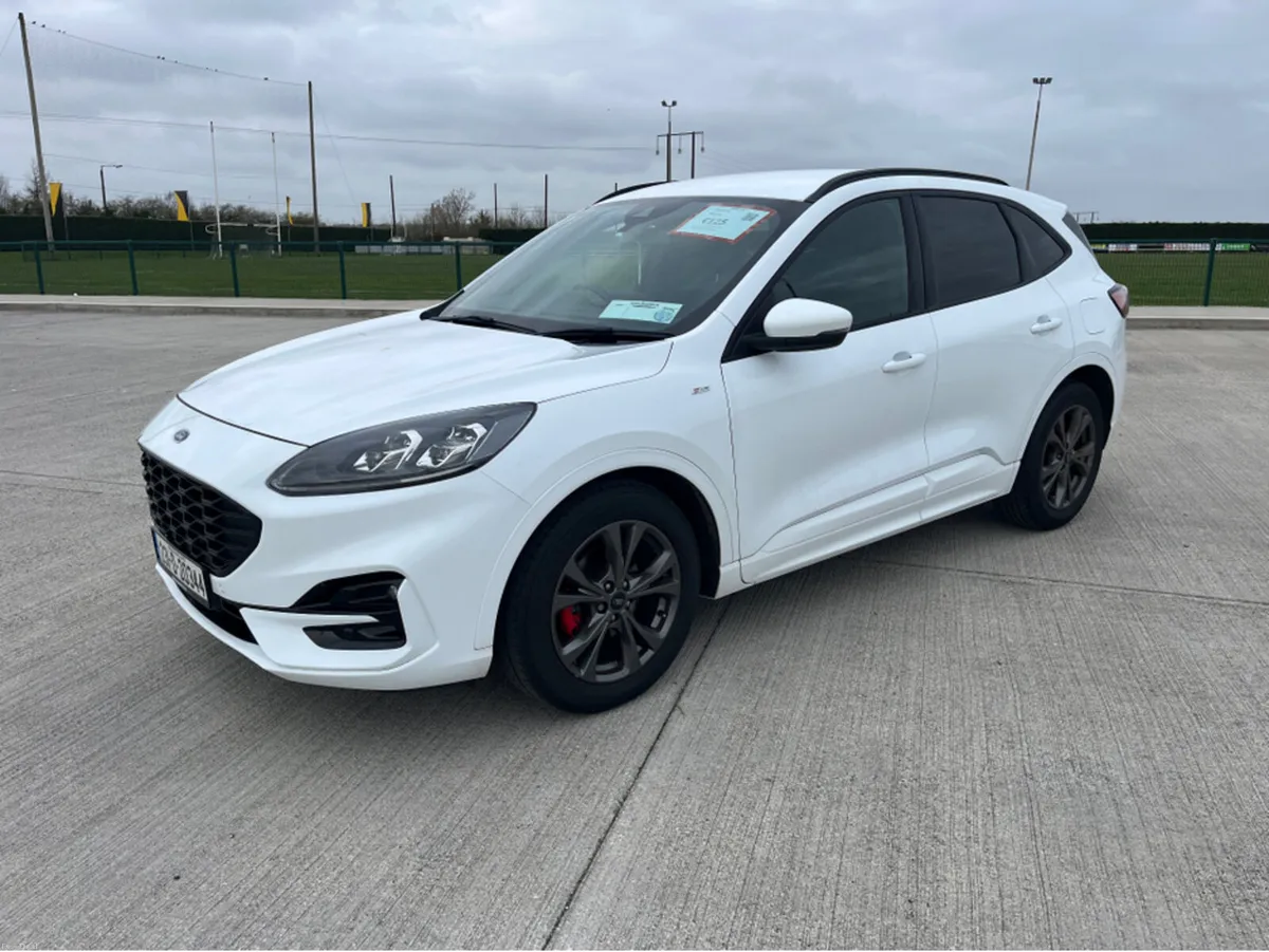 Ford Kuga 1.5 TDCi ST LINE - Image 2