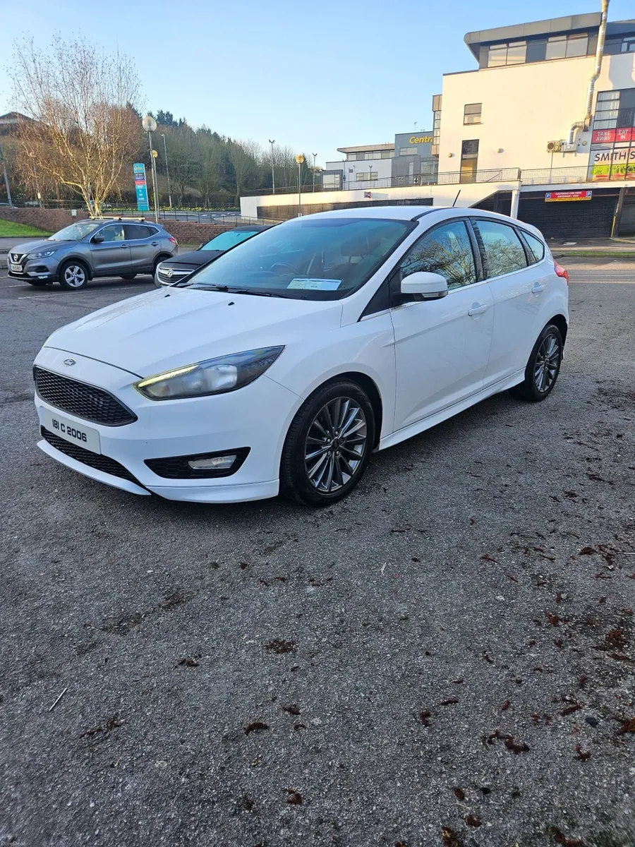 181 FORD FOCUS  ST LINE - Image 3