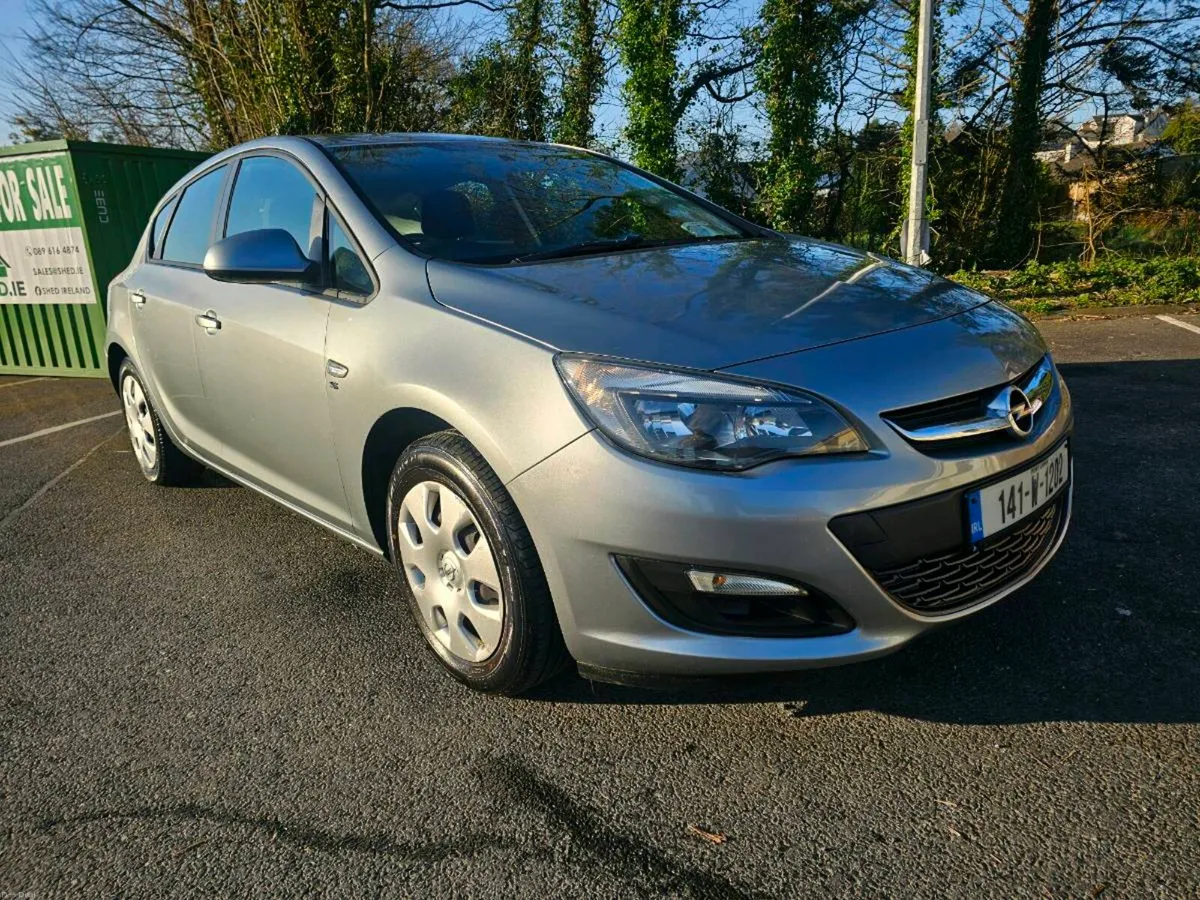 Opel astra 1.4 petrol 2014 - Image 1