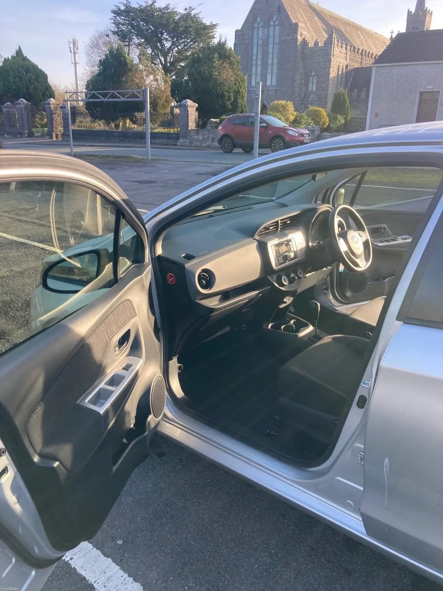 Toyota Vitz 2016 - Image 4