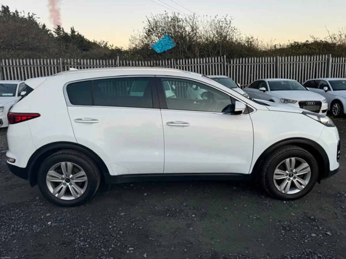Kia Sportage 1.7 Diesel - Image 4