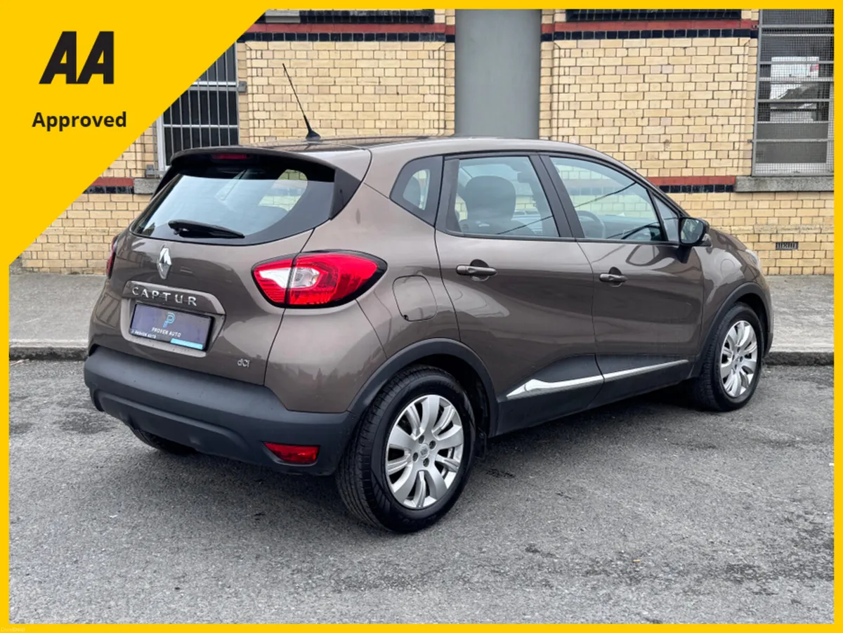 Renault Captur LIFE 1.5 DCI 90 4DR - Image 4