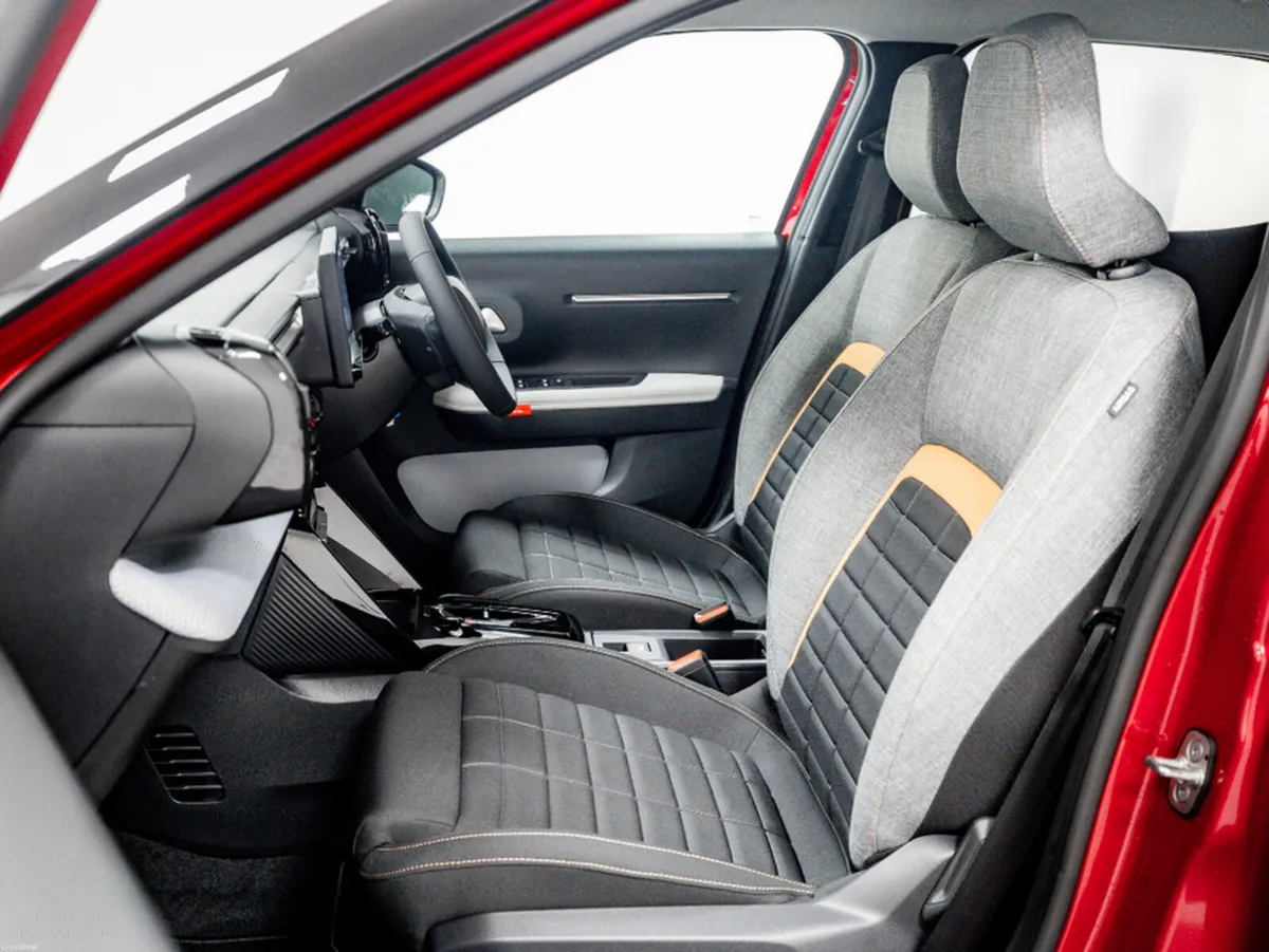 Citroen C3 Aircross PLUS 1.2 Petrol Hybrid Auto 14 - Image 5