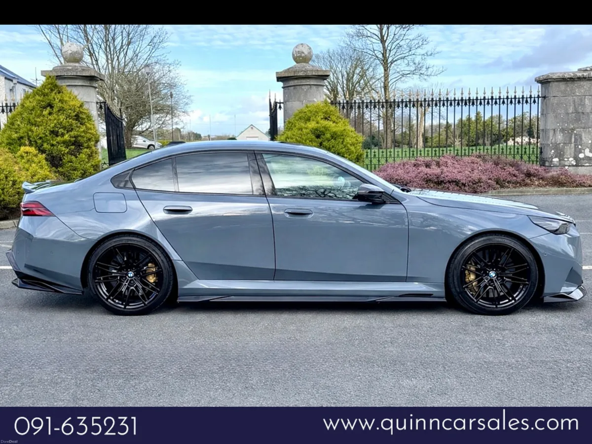 BMW M5 ULTIMATE PACK 730 BHP==COST €180K NEW==CARB - Image 2