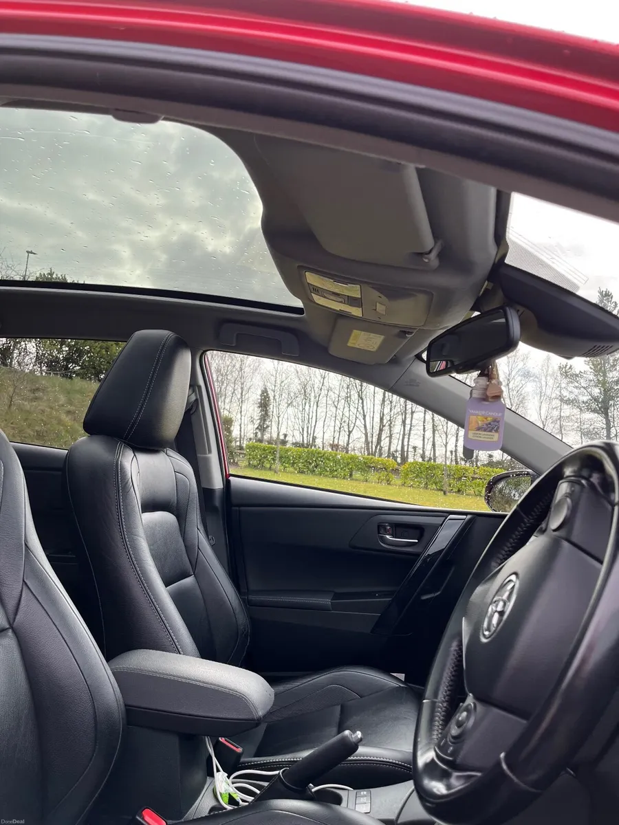 Toyota Auris 2016 - Image 3