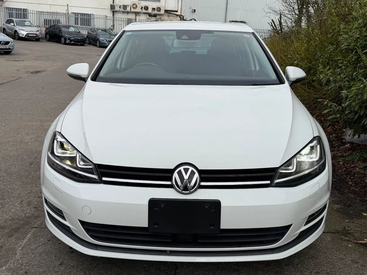 2016 Volkswagen Golf Auto Highline Low km - Image 2