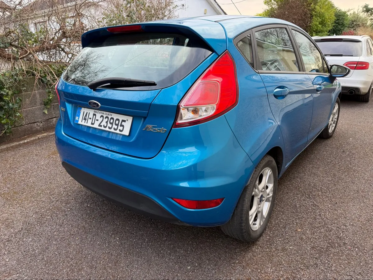 Ford Fiesta 2014 Automatic - Image 2