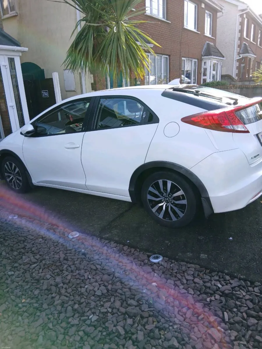 Honda Civic 2013 1600 diesel - Image 3