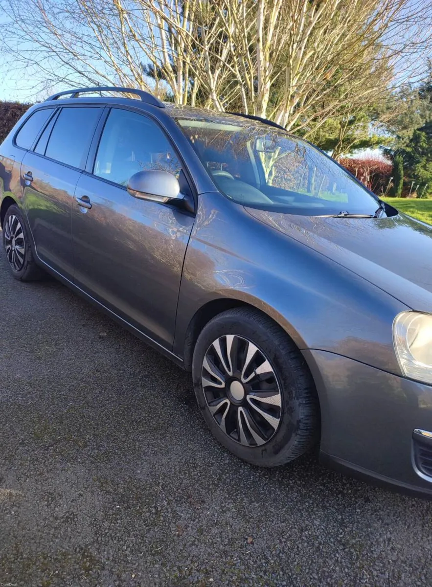 VW Golf 1.9 TDI Blue motion Estate - Image 4