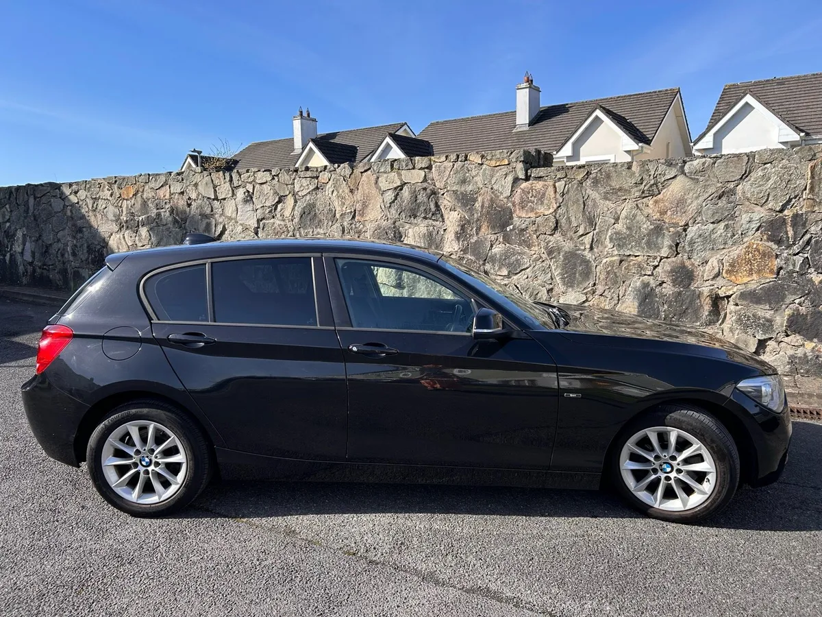 BMW 1 series Sports Automatic - Image 1