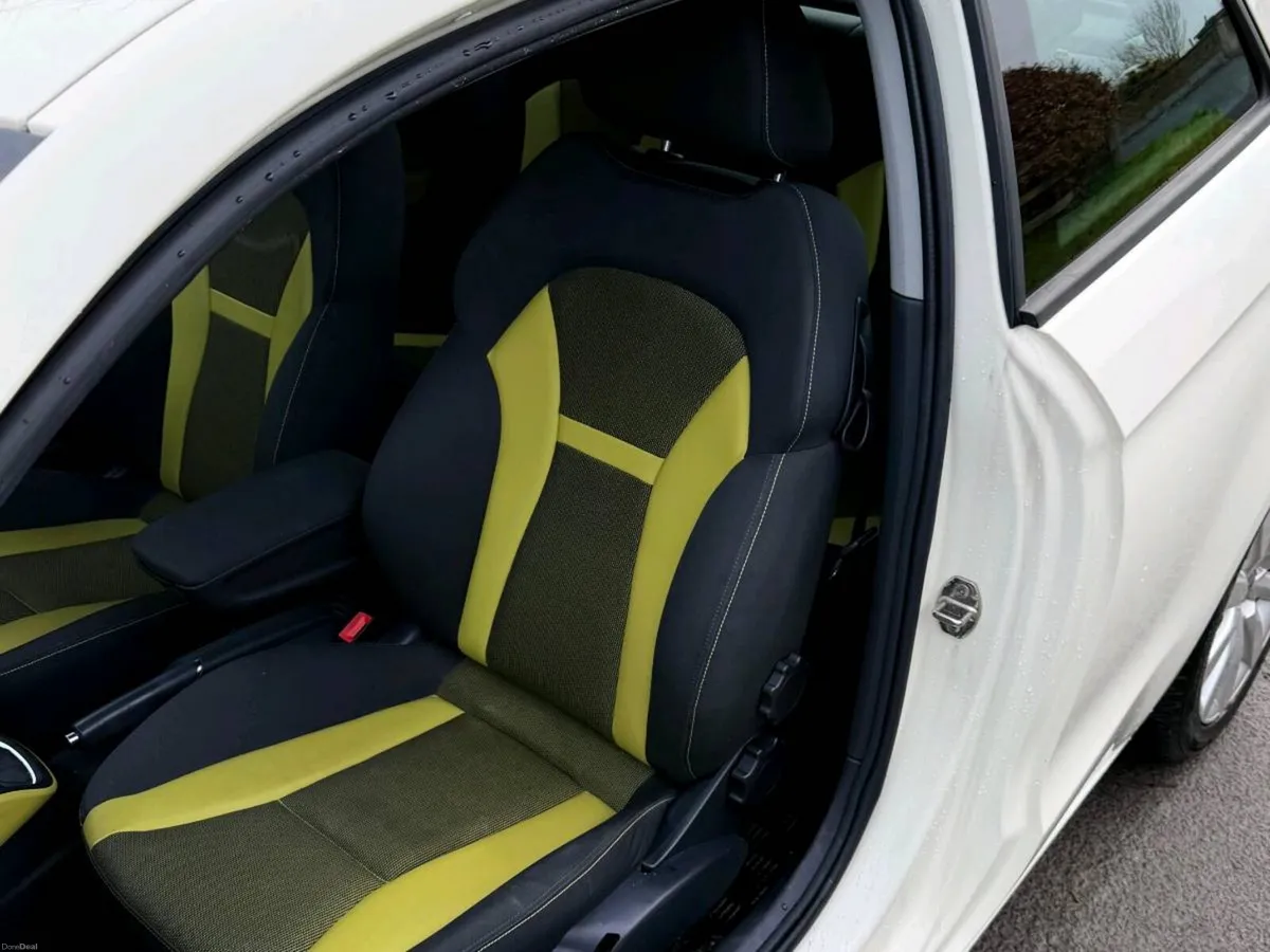 2011 Audi A1 - Image 4