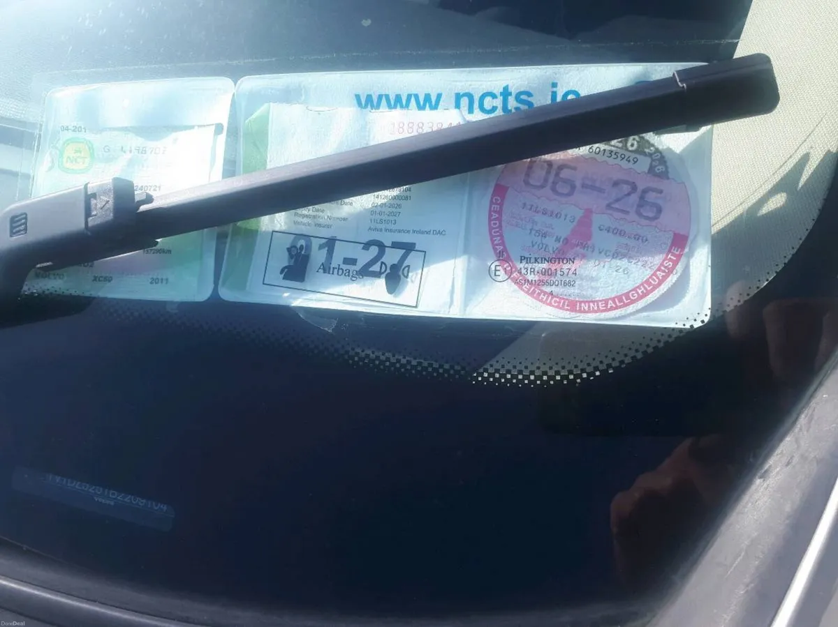 car volvo xc60 - Image 3