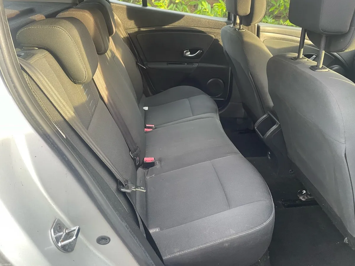 10 Renault Megane 1.5 DCI  €995 - Image 5