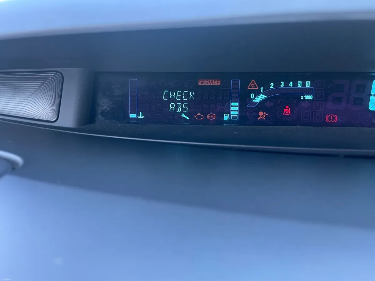 Renault Espace 2.0 DCI - Image 3