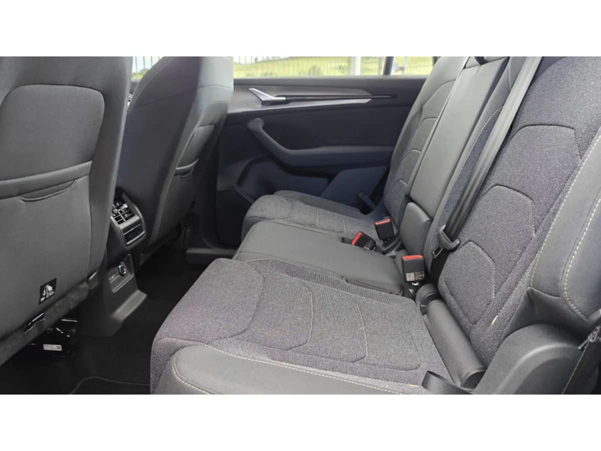 Skoda Kodiaq SELECTION 2.0 TDI 150HP DSG- 7 SEATER - Image 4