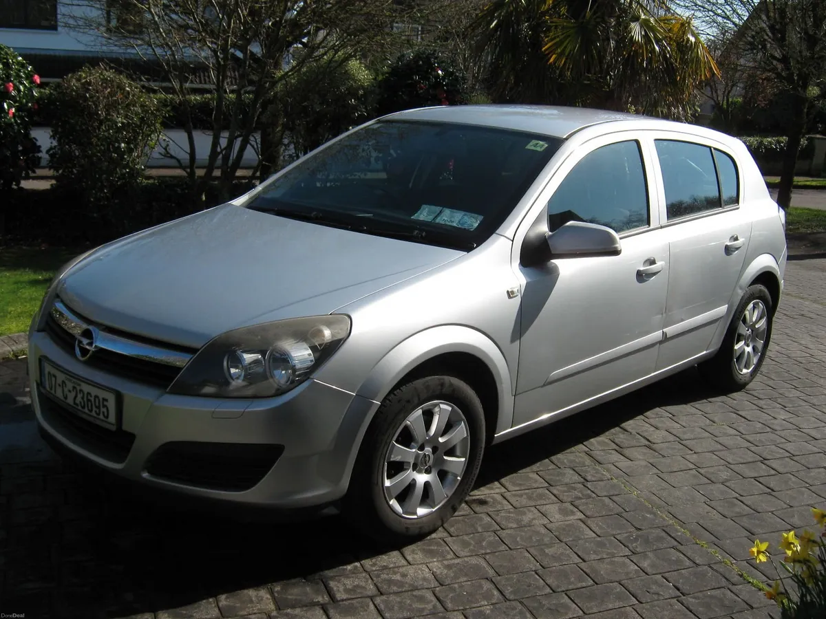 Opel Astra Club 2007 5-Door - Image 4