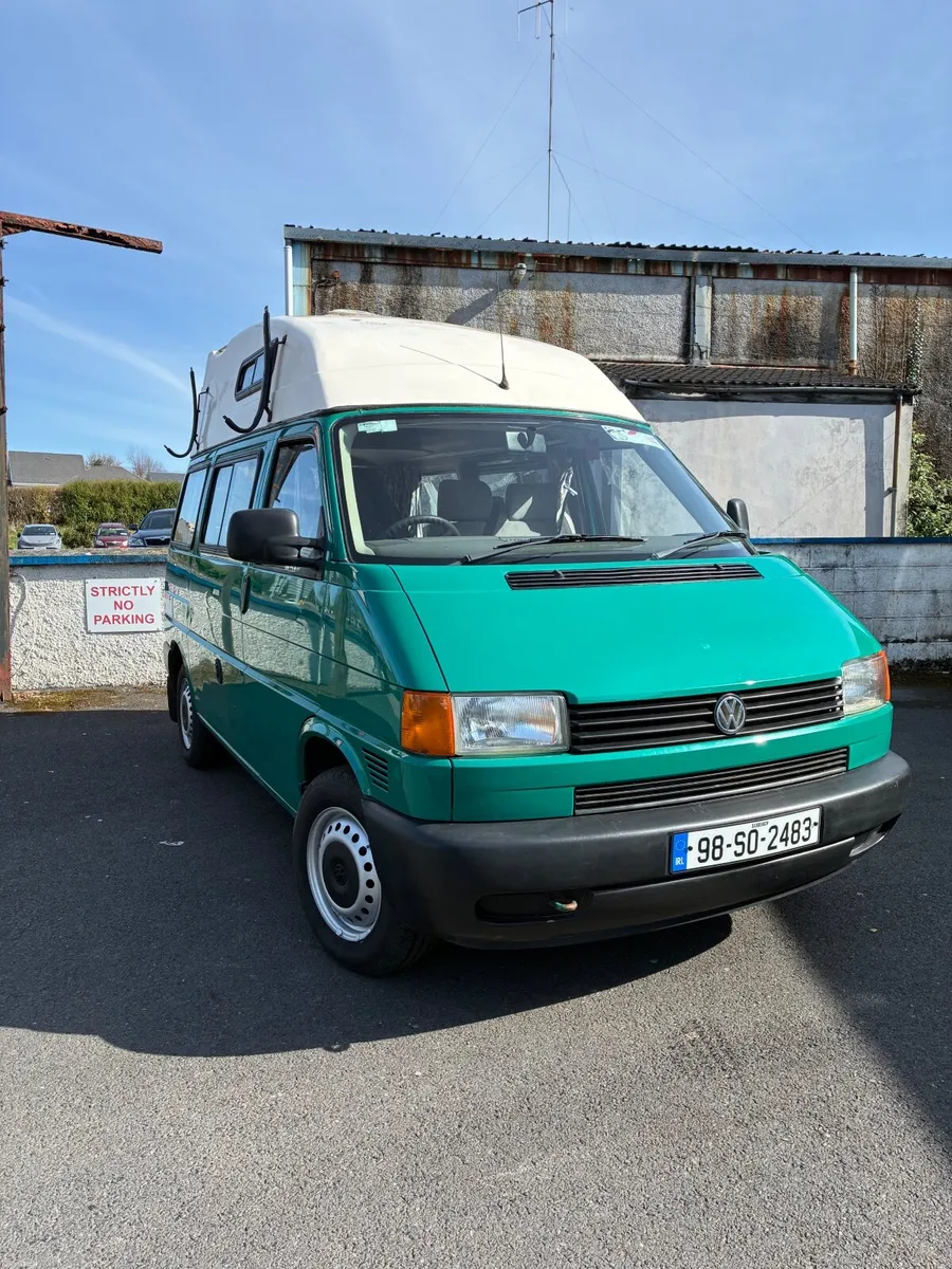 Volkswagen camper - Image 4