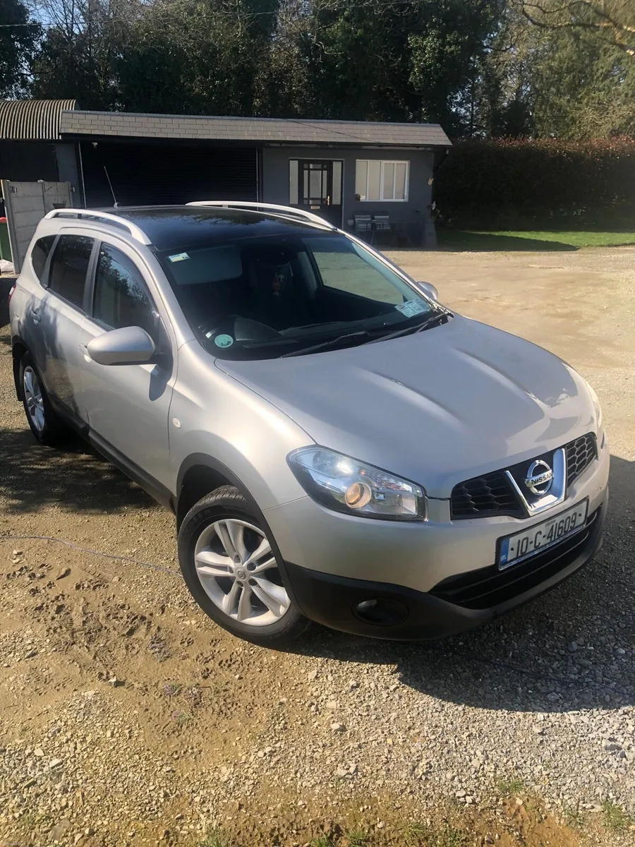 Nissan Qashqai 7 seater - Image 1