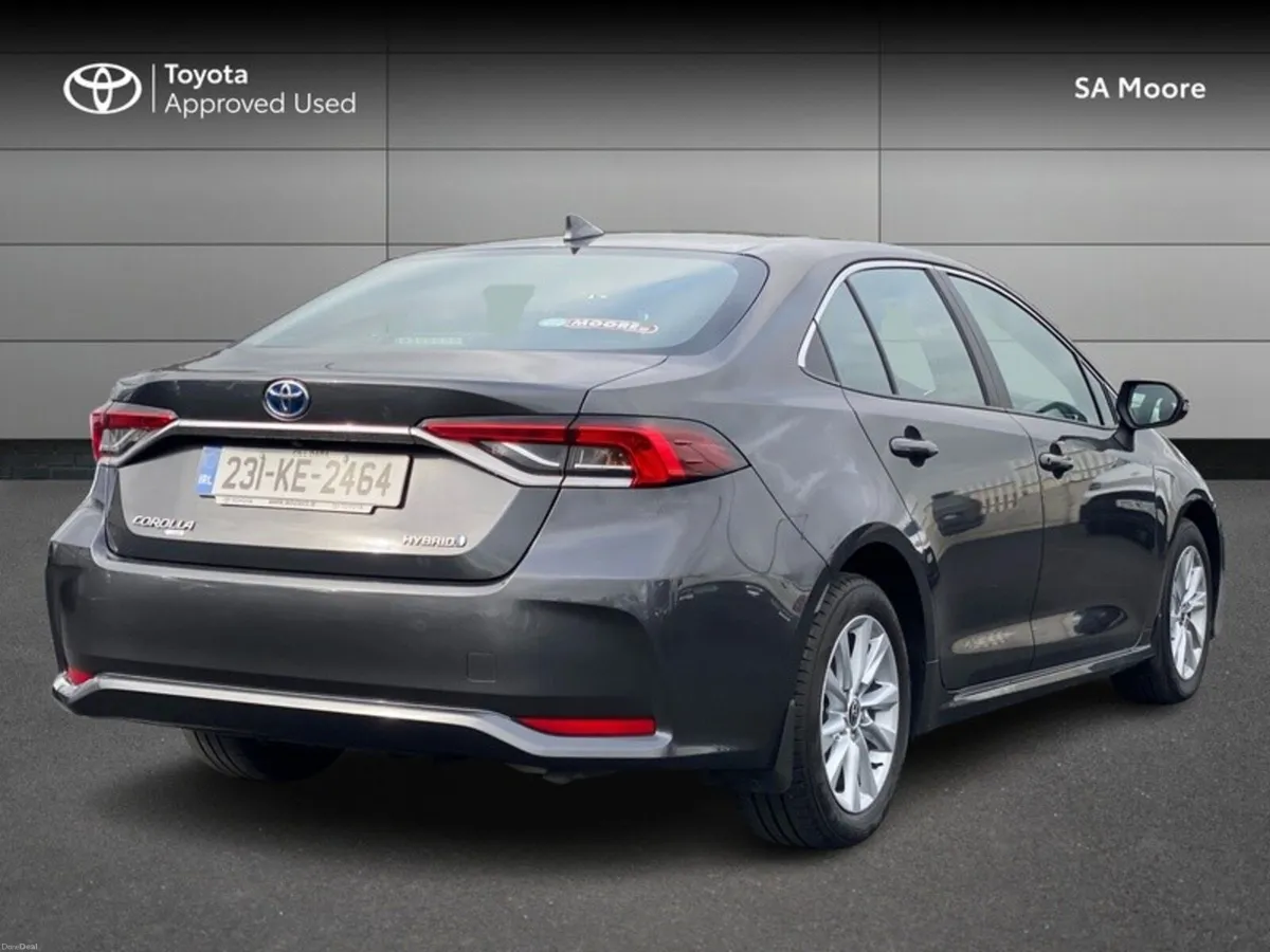 Toyota Corolla HYBRID LUNA SALOON - Image 2