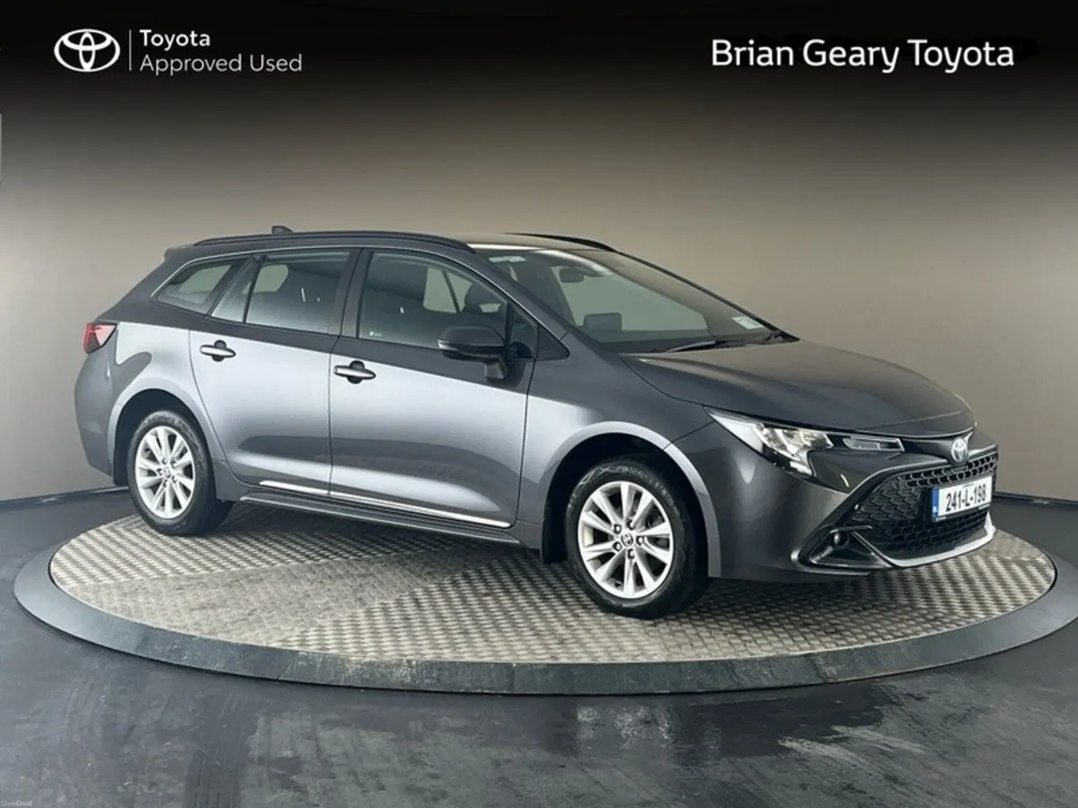 Toyota Corolla HYBRID LUNA T/S - Image 1