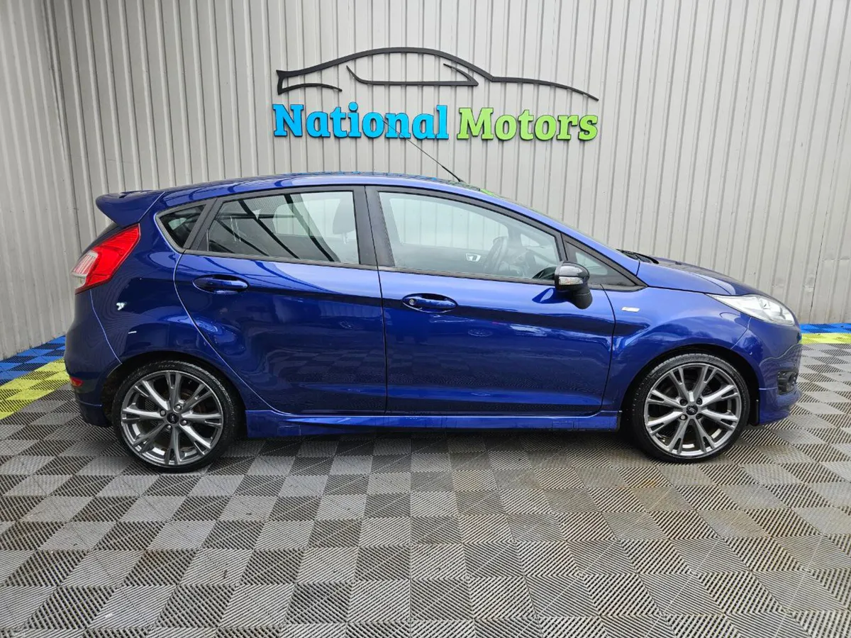 2017 Ford Fiesta ST-LINE 1.0 Petrol - Image 3