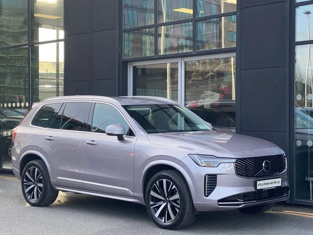 Volvo XC90 T8 Core Recharge AWD Auto (PHEV) - Image 3