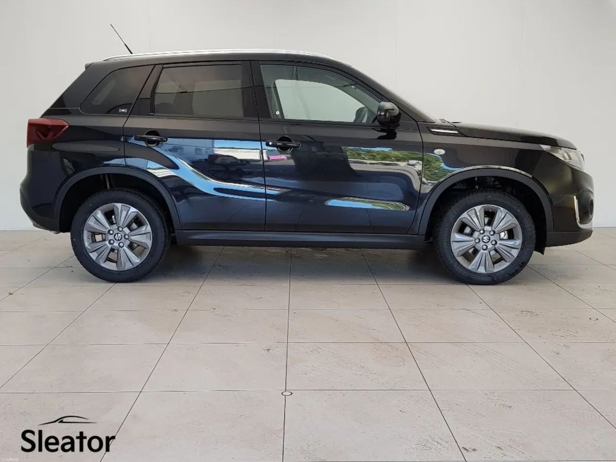 Suzuki Vitara 1.5 S1-hev Sz-t AGS 5DR Auto - Image 2