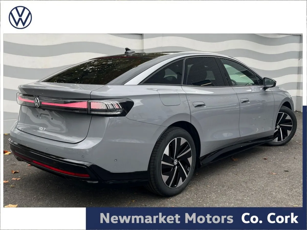 Volkswagen ID.7 286BHP PRO PLUS IN STOCK AVAILABLE - Image 3
