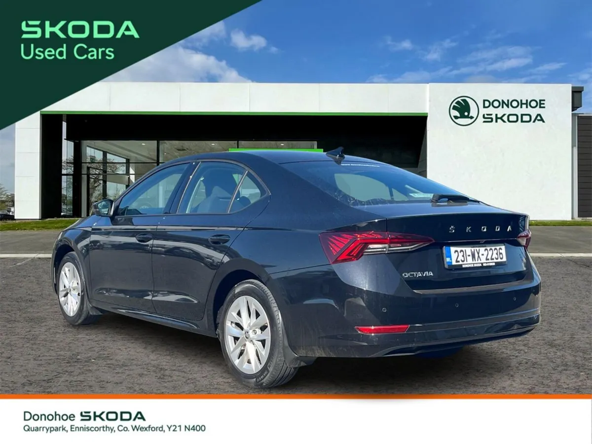 Skoda Octavia OCTAVIA AMB 2.0TDI 115HP-EASTER SALE - Image 4
