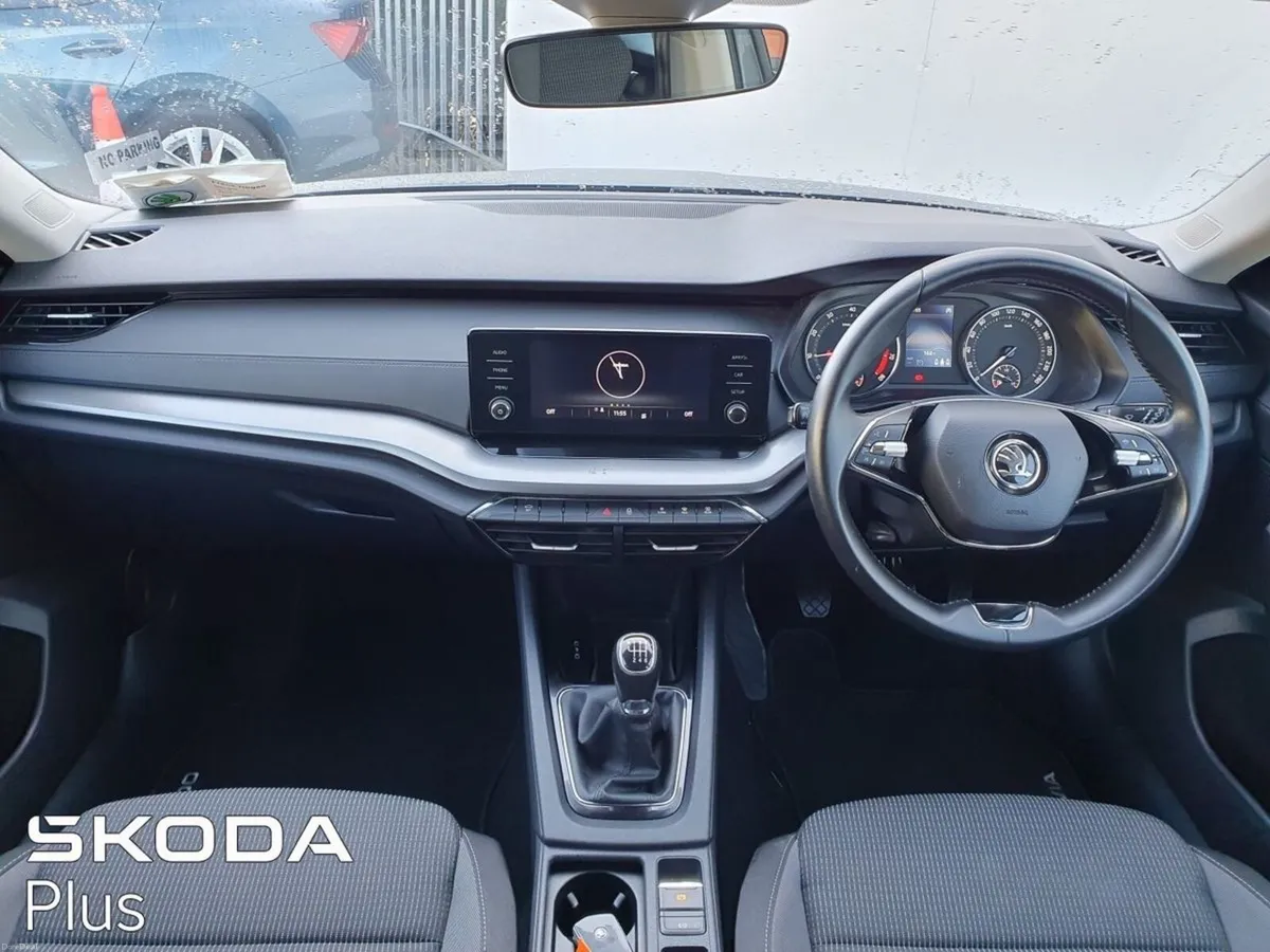 Skoda Octavia OCTAVIA AMB 1.0TSI 110HP **4.9% Fina - Image 2