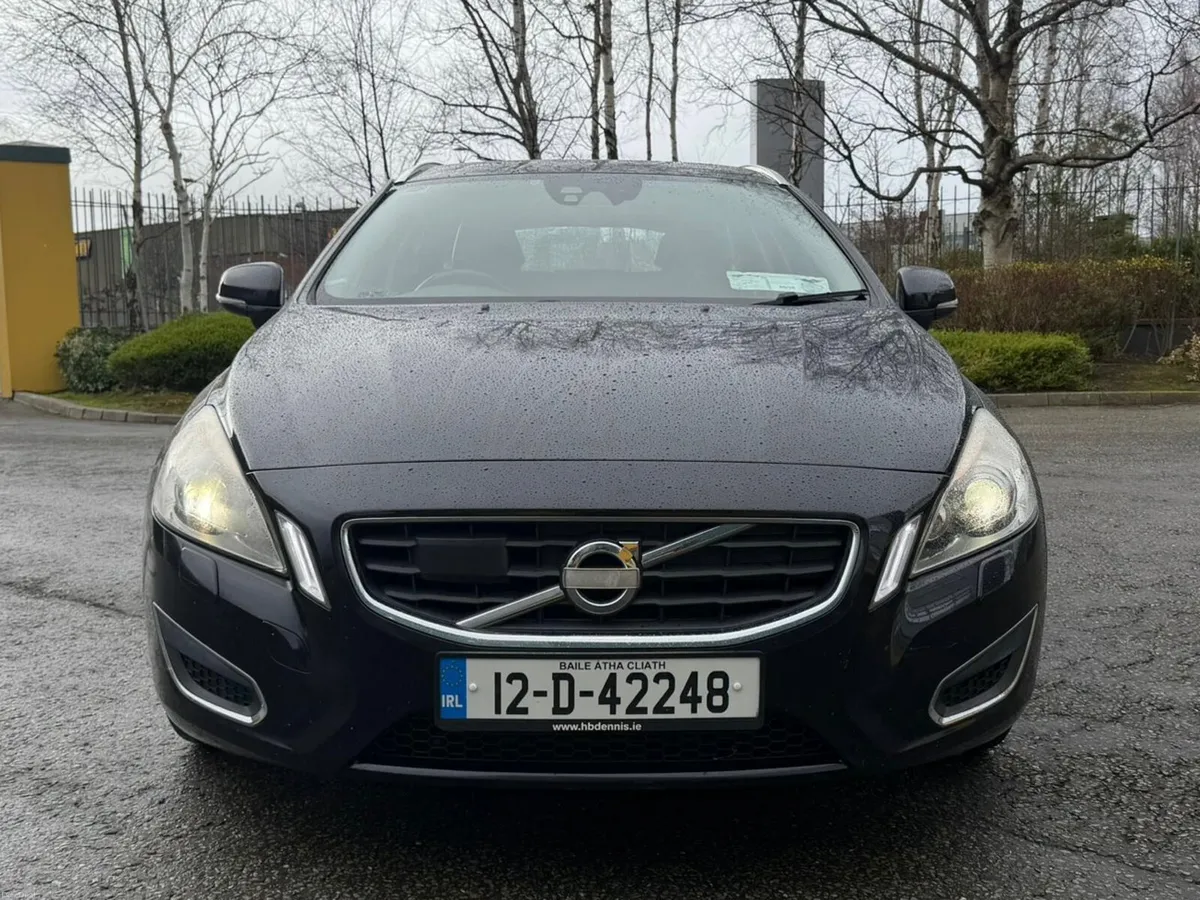 Volvo V60 1.6D Touring Luxury - Image 2