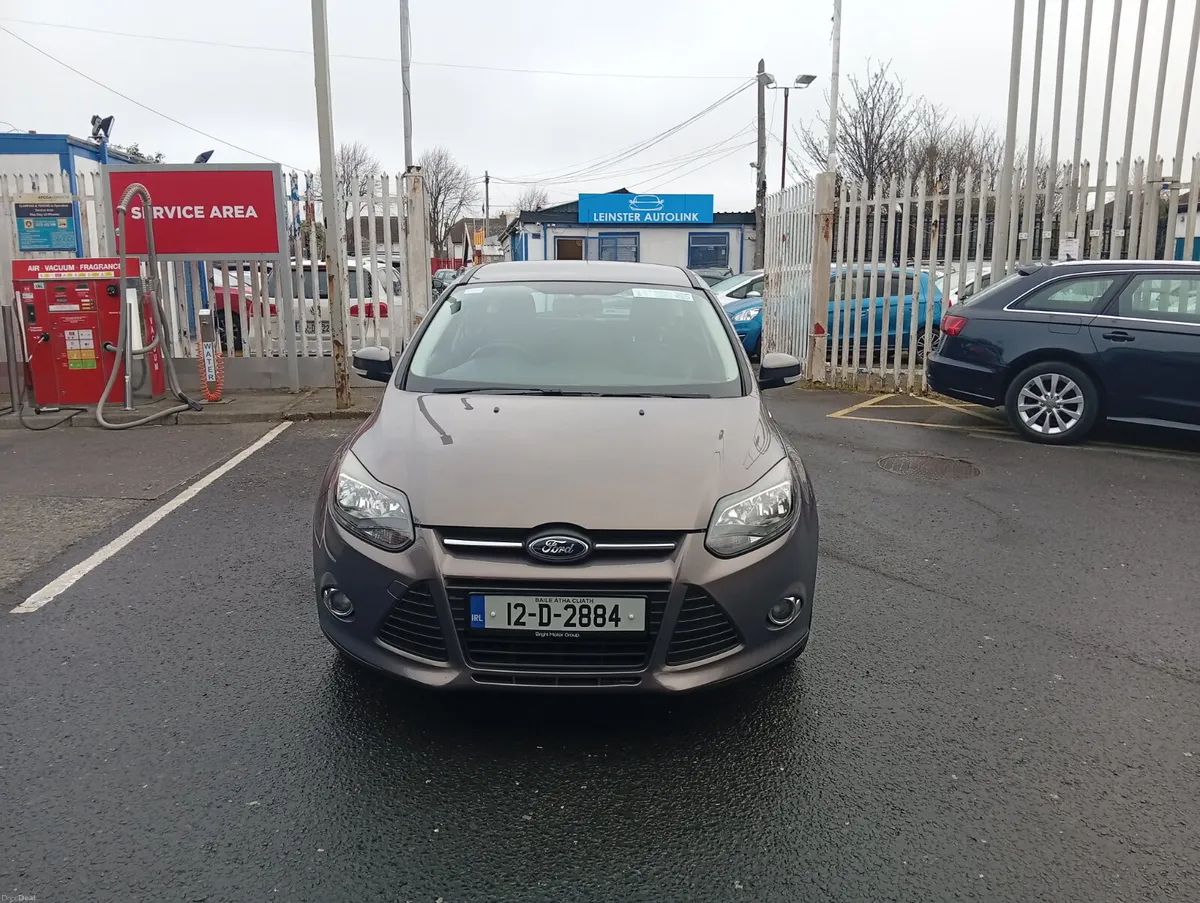 2012 ford focus only 77,000 kms - Image 2