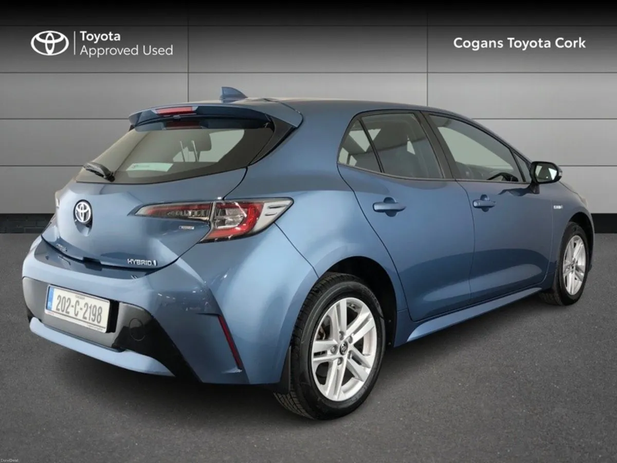 Toyota Corolla HYBRID LUNA H/B 4DR AUTO - Image 2