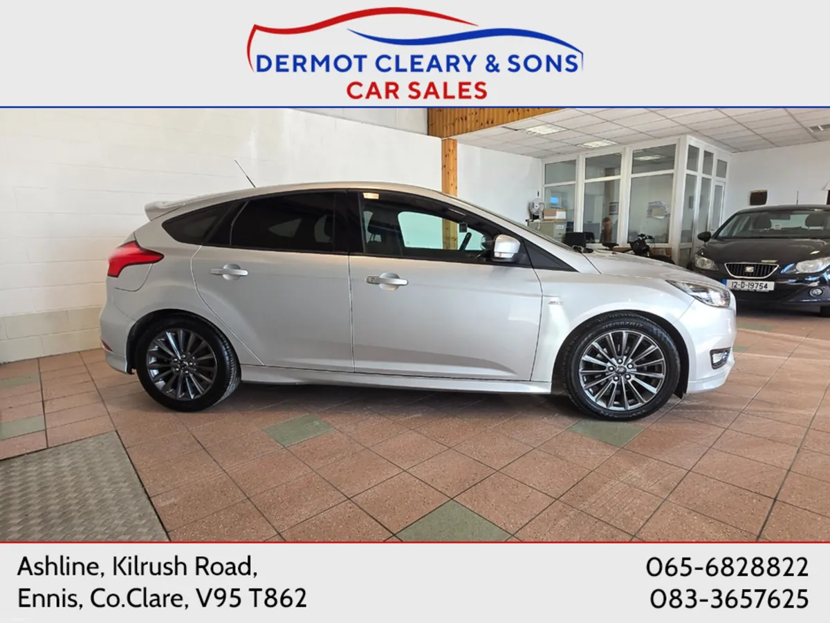2017 Ford Focus 1.5 TDCI ST-LINE 120PS 5 5DR - Image 6