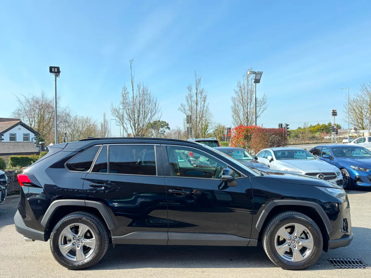 Toyota RAV4 RAV4 2.5 Hybrid HEV 5DR AUTO - Image 4