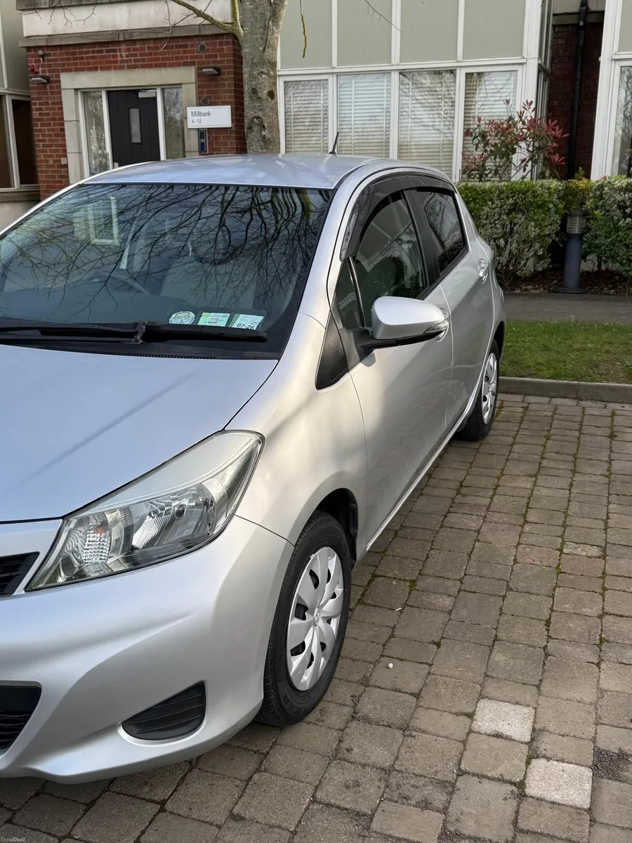 Toyota Vitz 2014 - Image 3