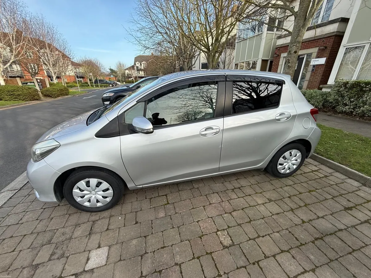 Toyota Vitz 2014 - Image 4