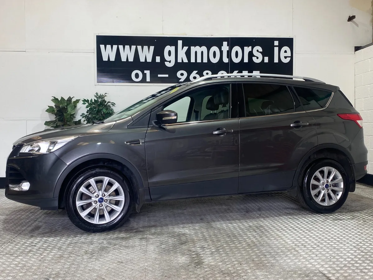 Ford Kuga 2016//TITANIUM///LOW KLMS/// - Image 3
