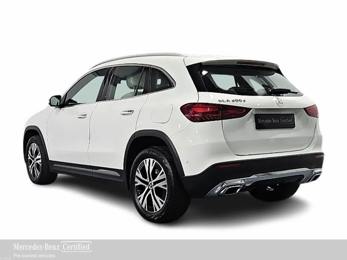 Mercedes-Benz GLA 200D Progressive Plus with 360 C - Image 4