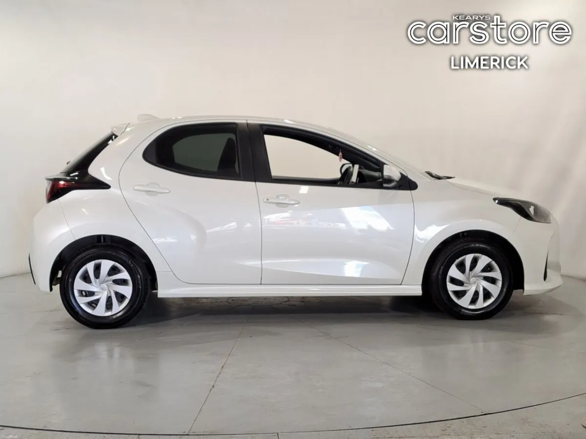 Toyota Yaris 1.0 5Dr Aura - Image 2