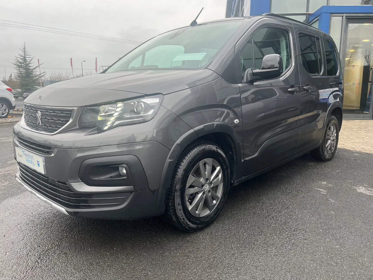 Peugeot Rifter 2024 Wheelchair Access - Image 3