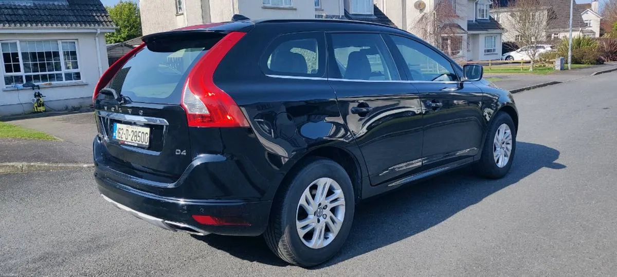 Volvo XC60 2.0 D4 SE Diesel - Image 3